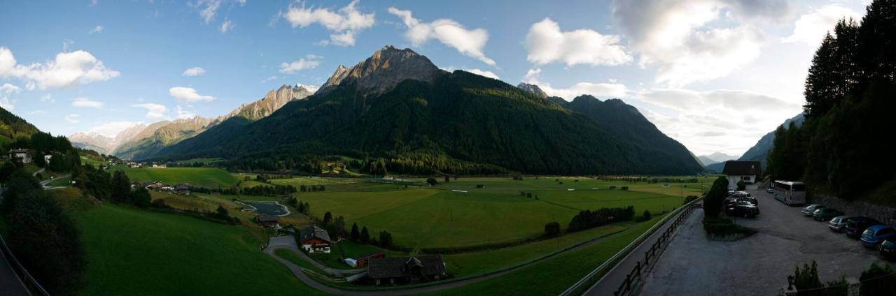 Hotel Kranebitt Val di Vizze Buitenkant foto