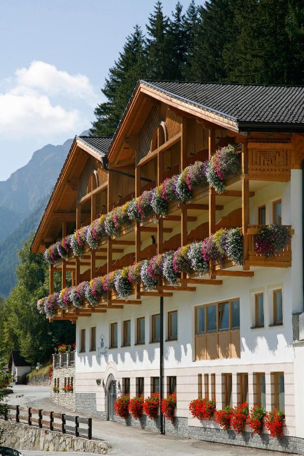 Hotel Kranebitt Val di Vizze Buitenkant foto